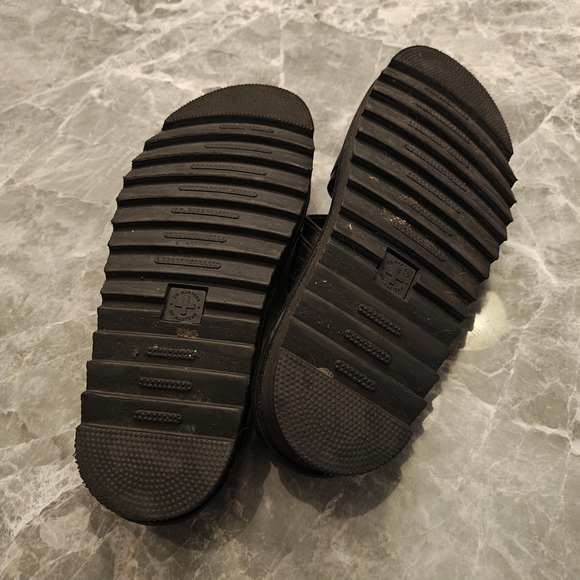 Dr. Martens Men’s Black Leather Buckle Slide Sandals - Picture 3 of 6
